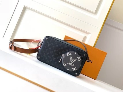 L*ouis V*uitton Bag Top Quality 23*13*6cm Lightweight 8745