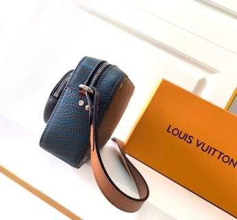 L*ouis V*uitton Bag Top Quality 23*13*6cm Lightweight 8745