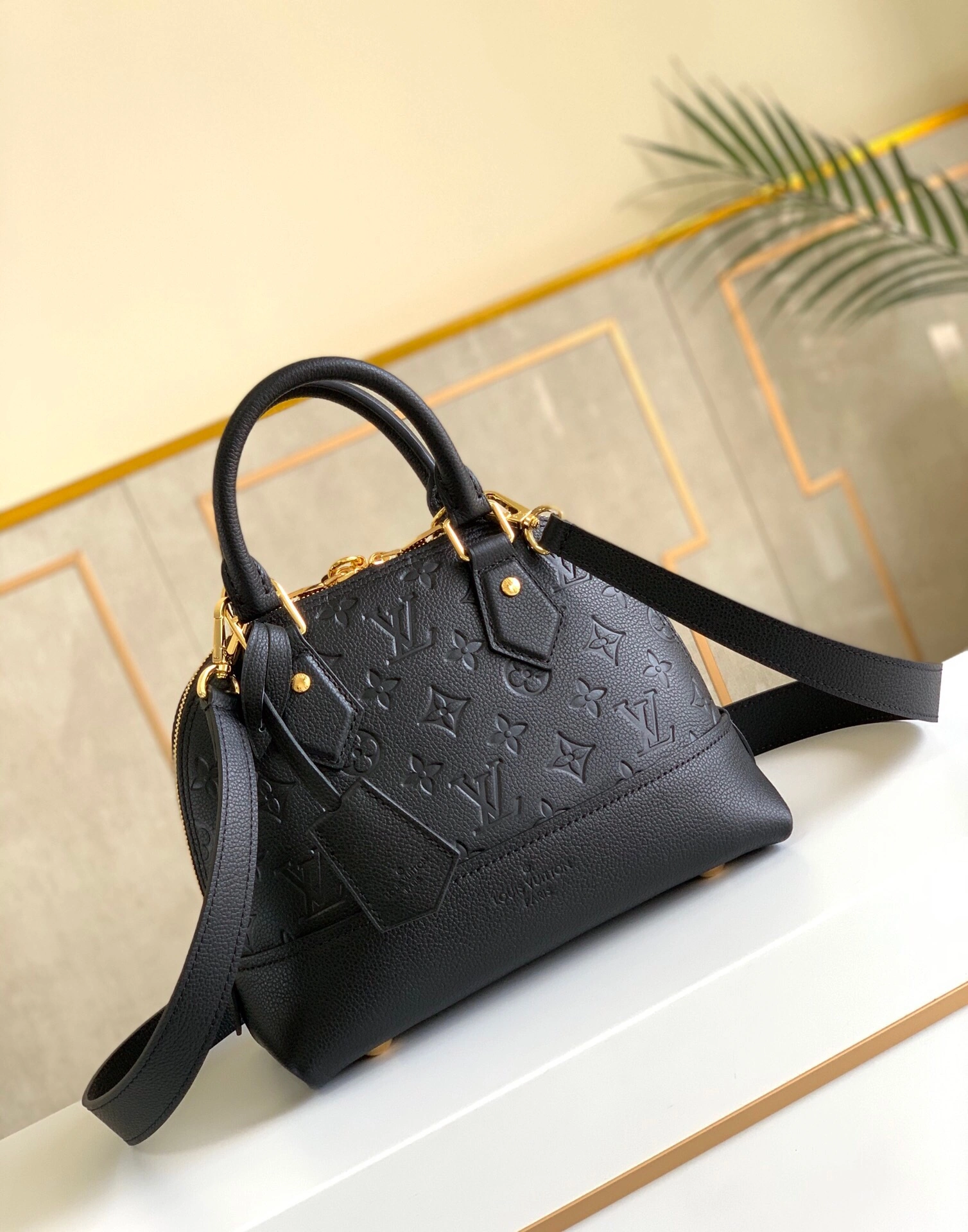 L*ouis V*uitton Bag Top Quality 25*18*12cm Elegant 8707