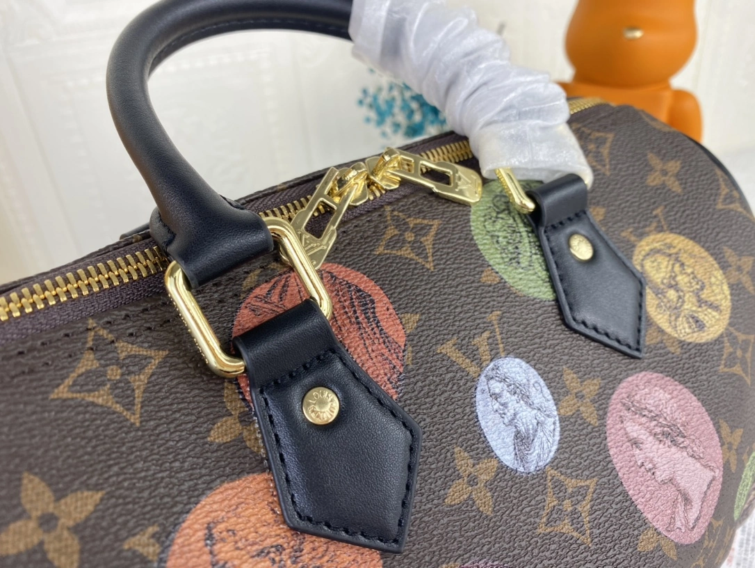 Flexible L*ouis V*uitton Bag Top Quality 25*18*15cm 8356