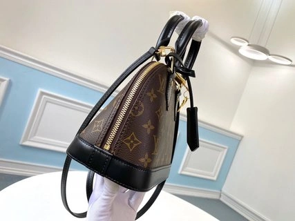 StreetReady L*ouis V*uitton Bag Top Quality 25*19*12cm 8767