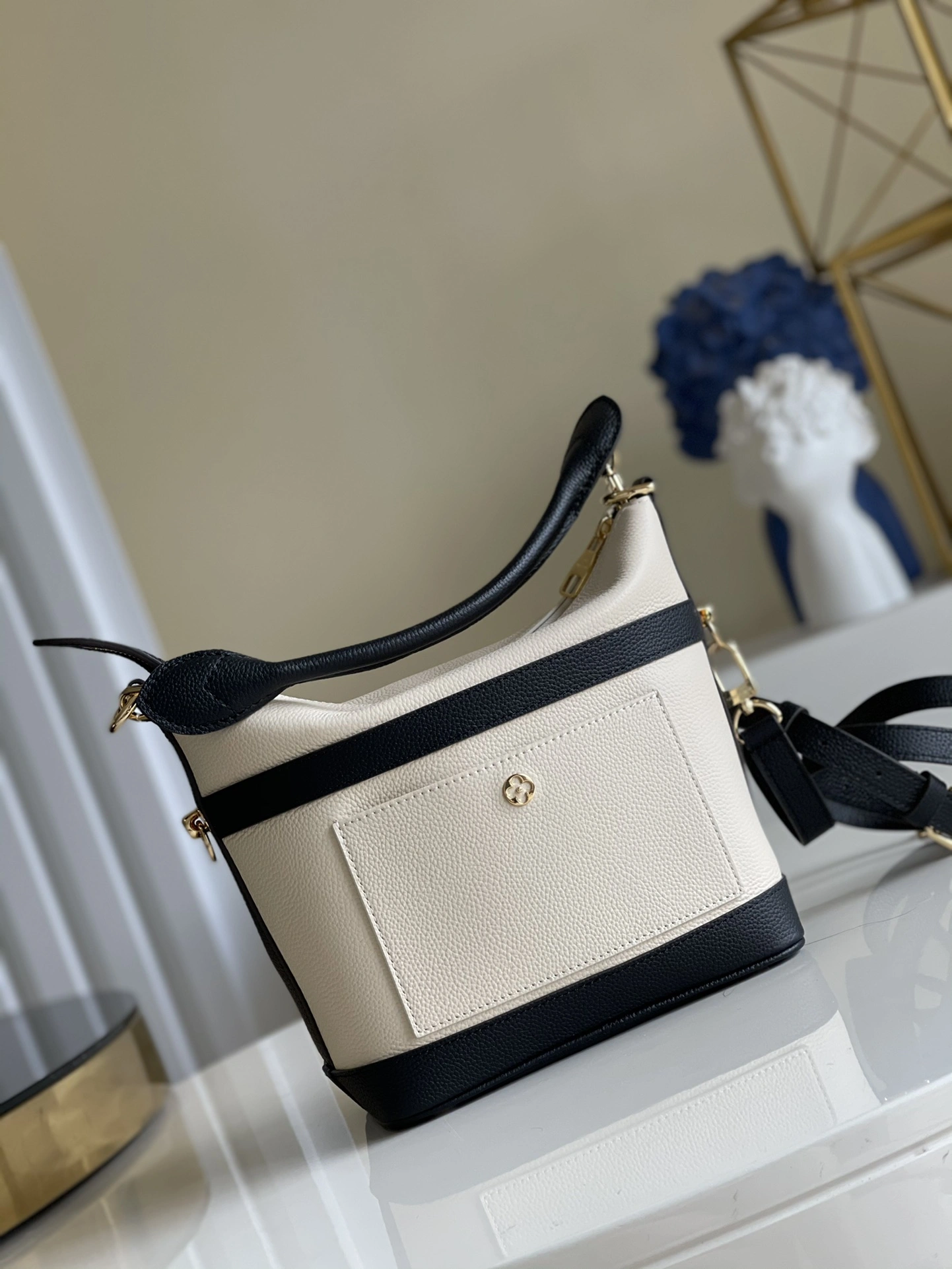 L*ouis V*uitton Bag Top Quality 25*22.5*13cm SunProtective 8618