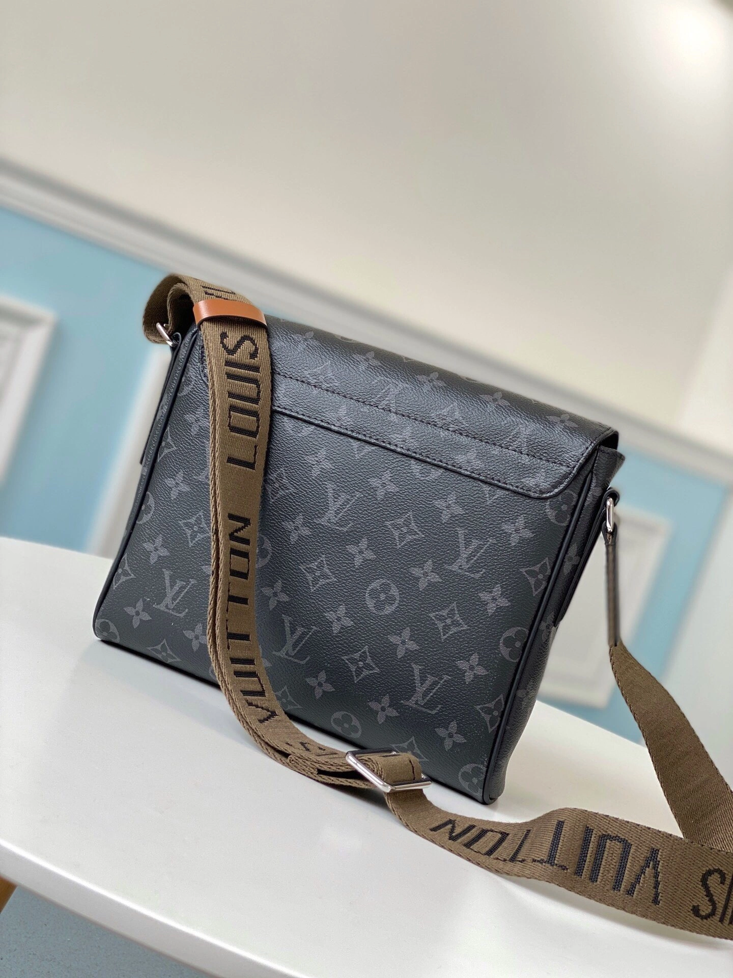 Sleek L*ouis V*uitton Bag Top Quality 25*22*7cm 8680