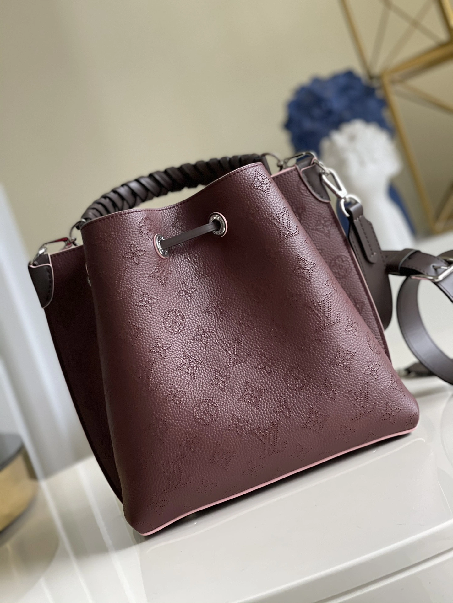 Fashionable L*ouis V*uitton Bag Top Quality 25*25*20cm 8624