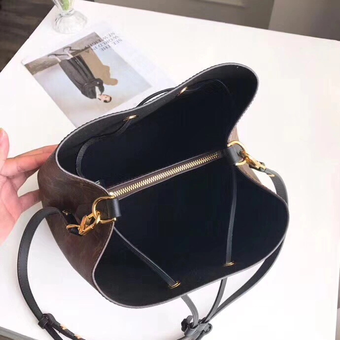 L*ouis V*uitton Bag Top Quality 26*22*27cm Casual 8722