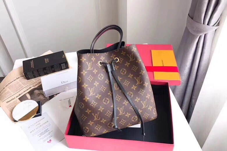 L*ouis V*uitton Bag Top Quality 26*22*27cm Casual 8722