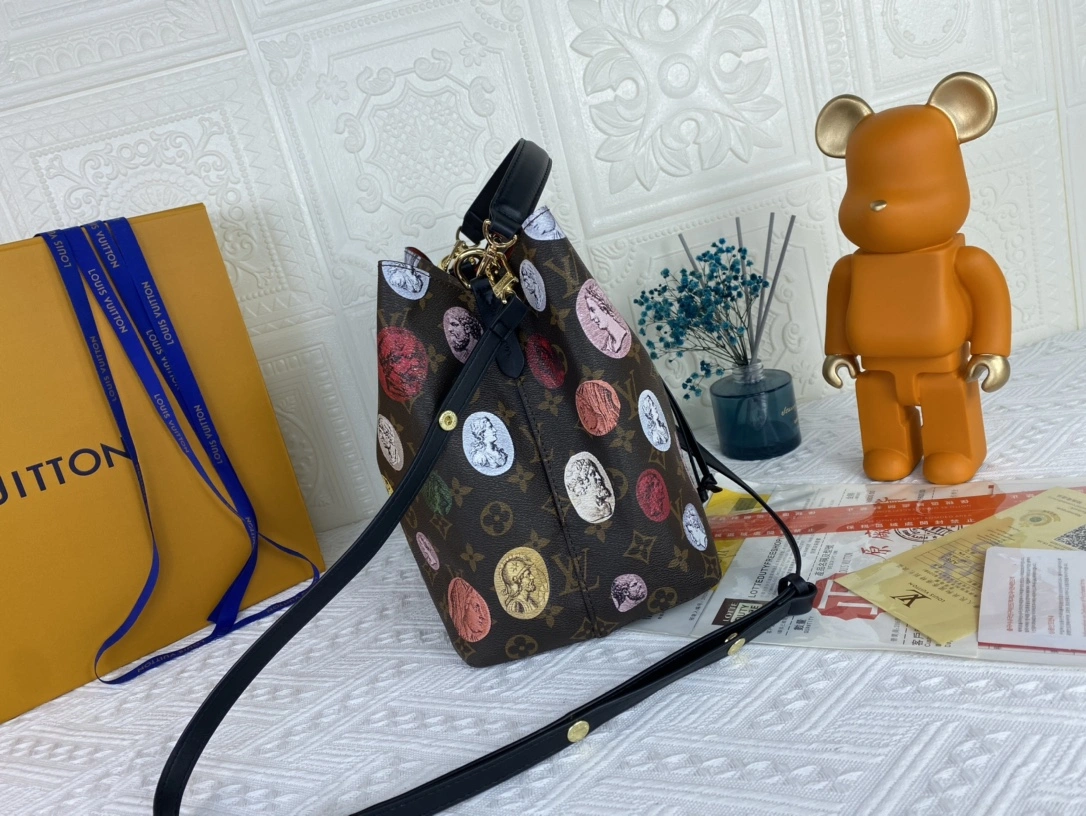 L*ouis V*uitton Bag Top Quality 26*22*27cm SportInspired 8357