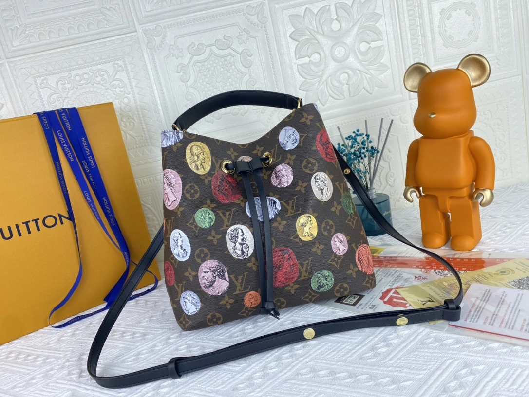 L*ouis V*uitton Bag Top Quality 26*22*27cm SportInspired 8357