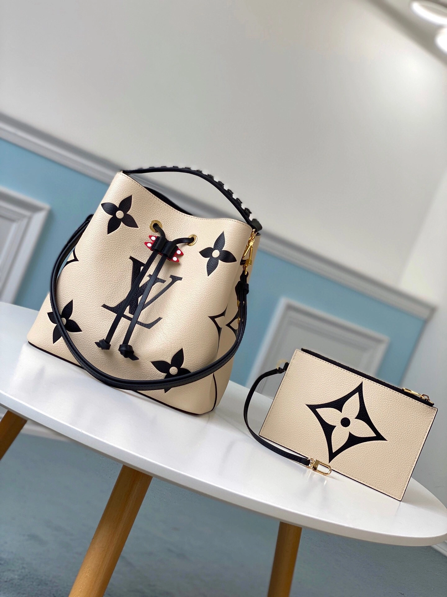 GoodFit L*ouis V*uitton Bag Top Quality 26*26*17.5cm 8724