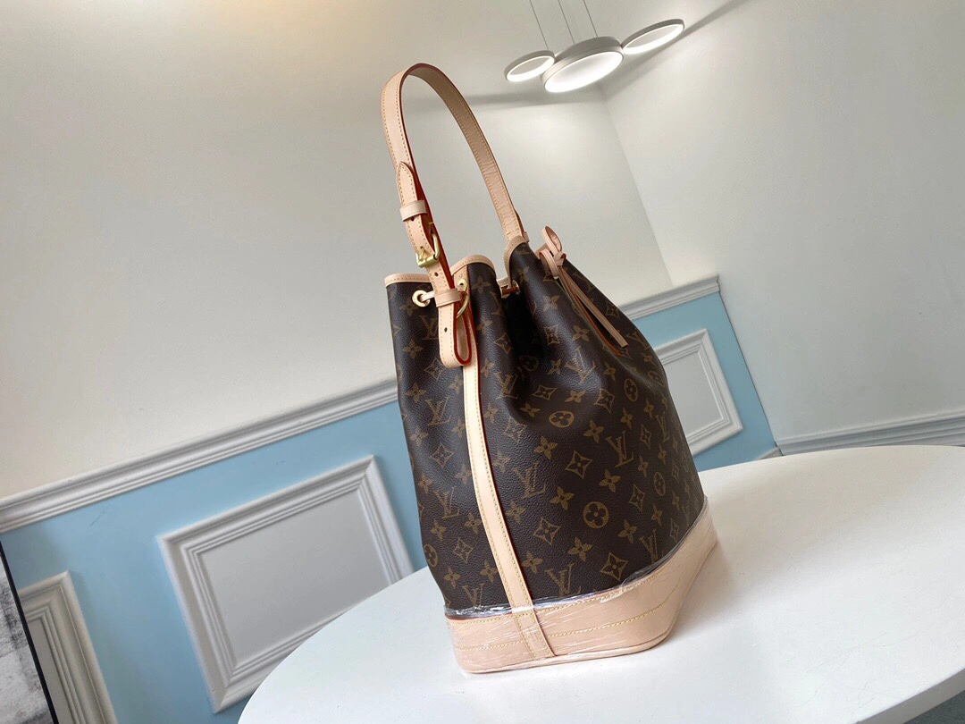 Refined L*ouis V*uitton Bag Top Quality 26*34*19cm 8687