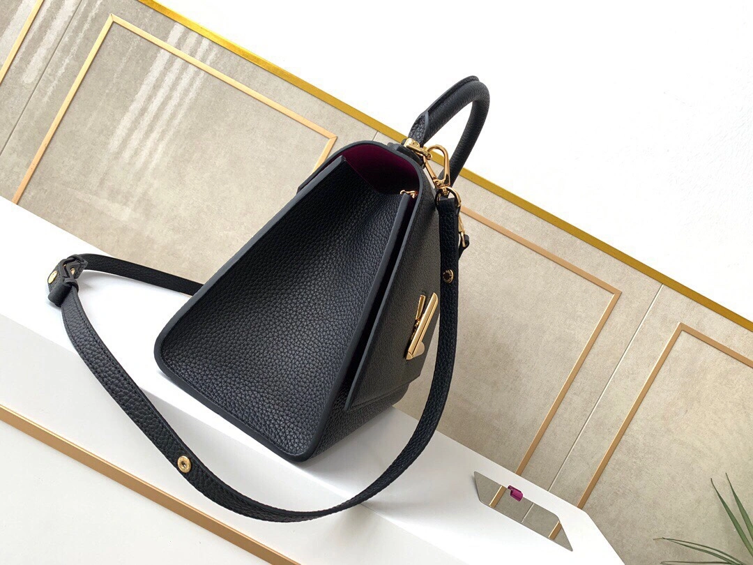 Fashionable L*ouis V*uitton Bag Top Quality 29*21*12cm 8684