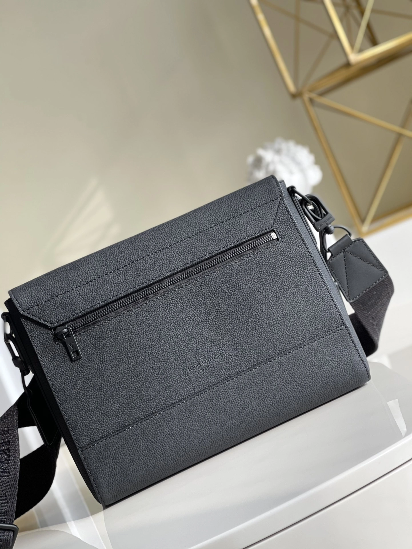 L*ouis V*uitton Bag Top Quality 30.5x24x10cm Functional 8669