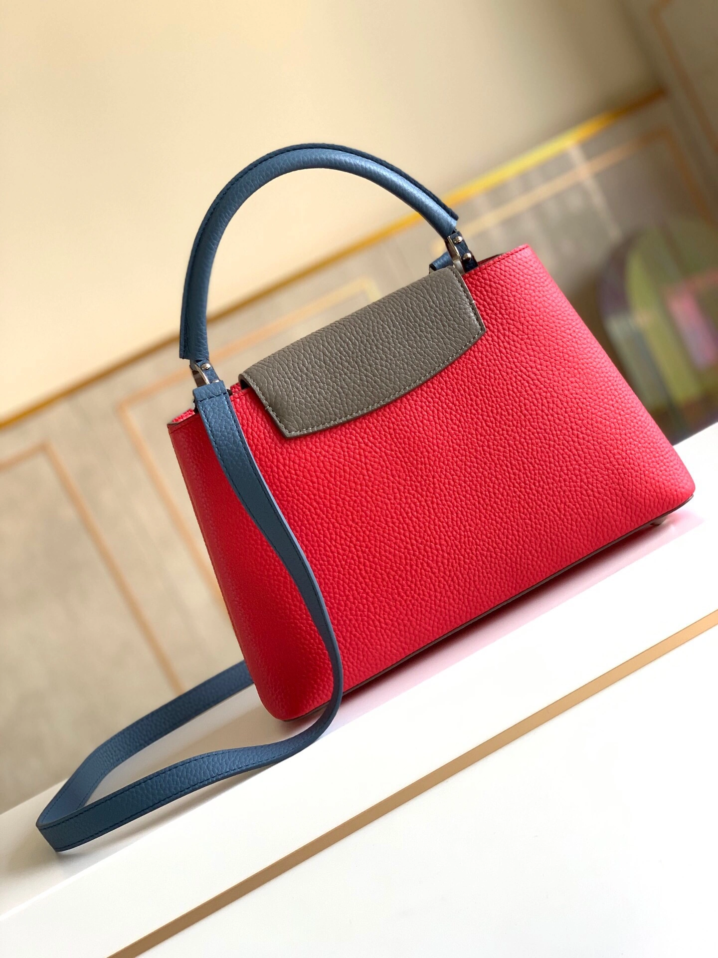 RelaxedFit L*ouis V*uitton Bag Top Quality 31.5*20*11cm 8368