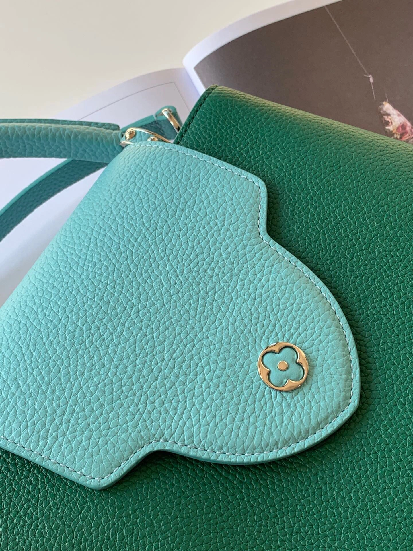 L*ouis V*uitton Bag Top Quality 31.5*20*11cm Sporty 8374