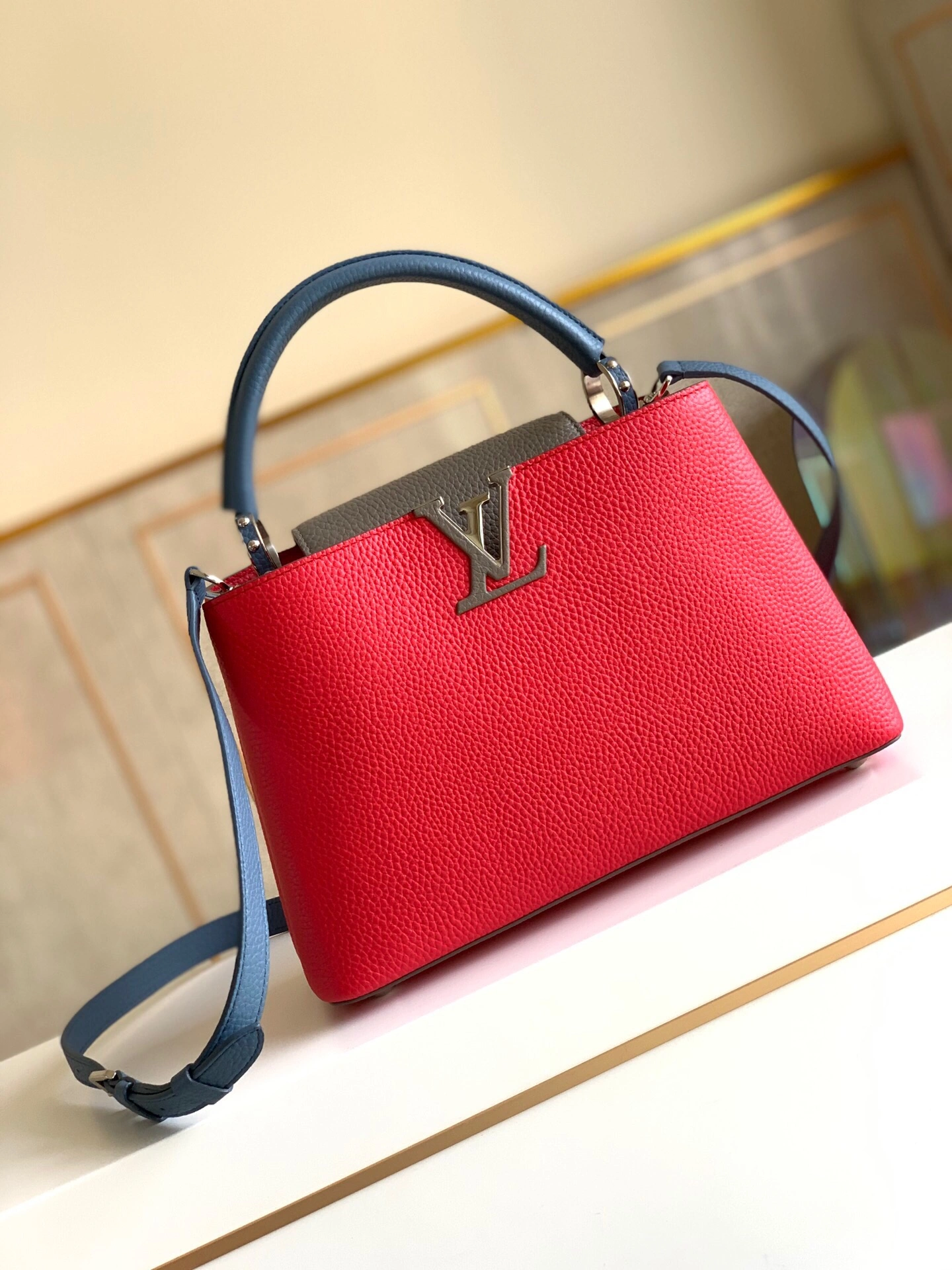 RelaxedFit L*ouis V*uitton Bag Top Quality 31.5*20*11cm 8368