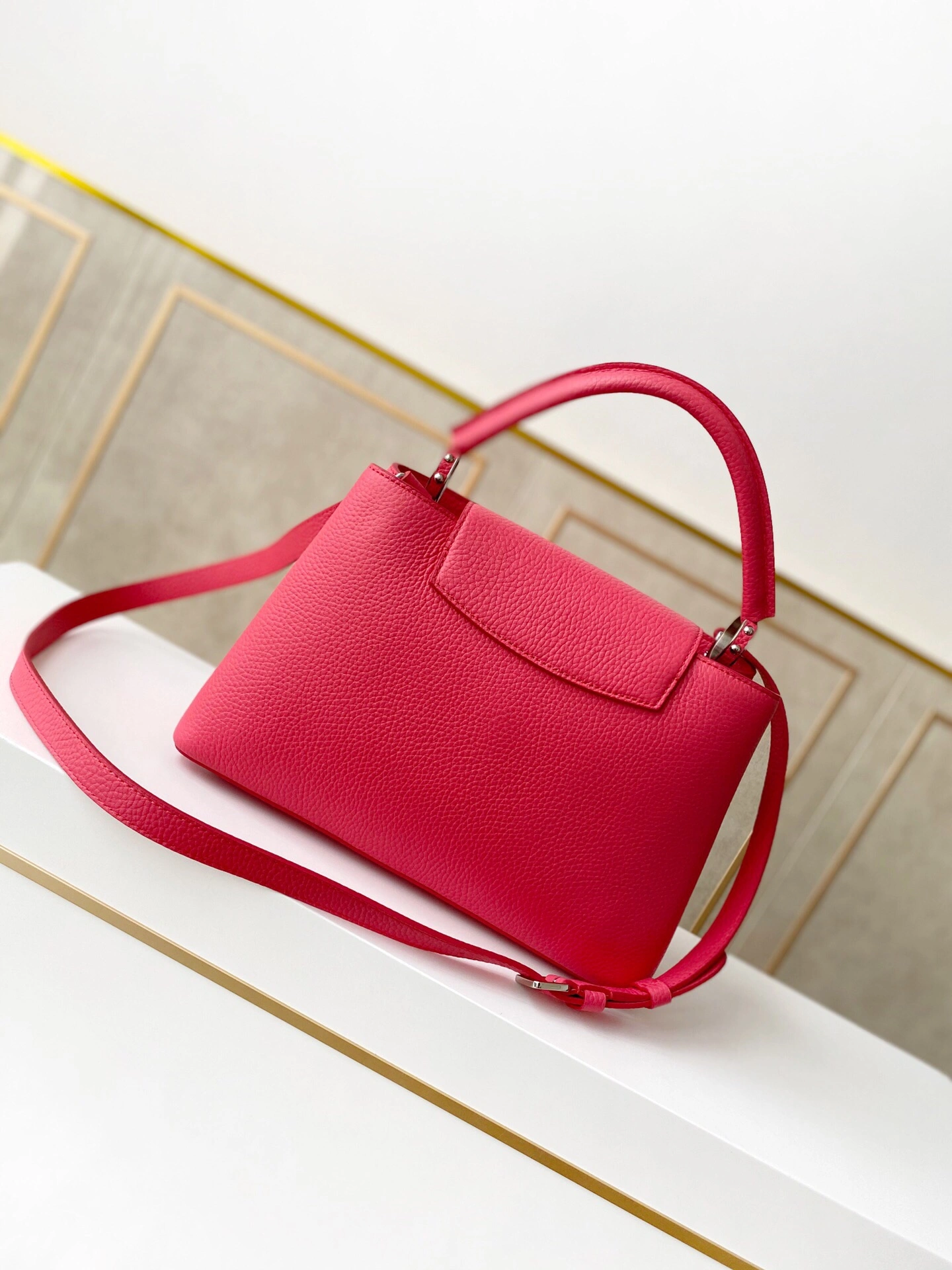 L*ouis V*uitton Bag Top Quality 31.5*20*11cm HighPerformance 8381