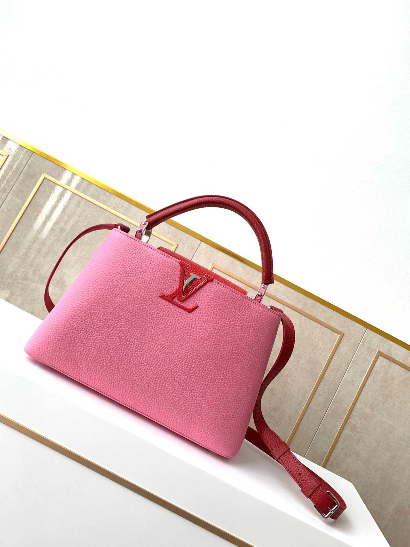 L*ouis V*uitton Bag Top Quality 31.5*20*11cm Chic 8373