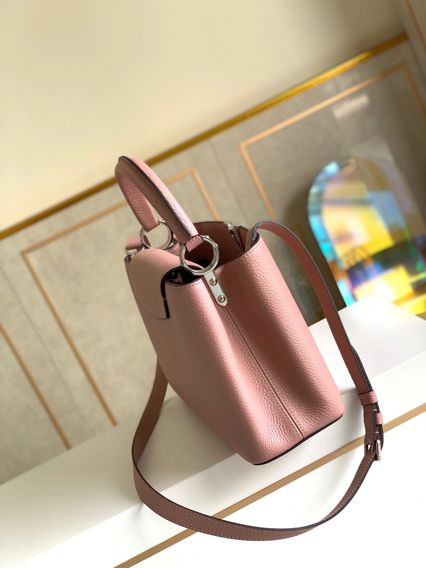 L*ouis V*uitton Bag Top Quality 31.5*20*11cm WellDesigned 8384