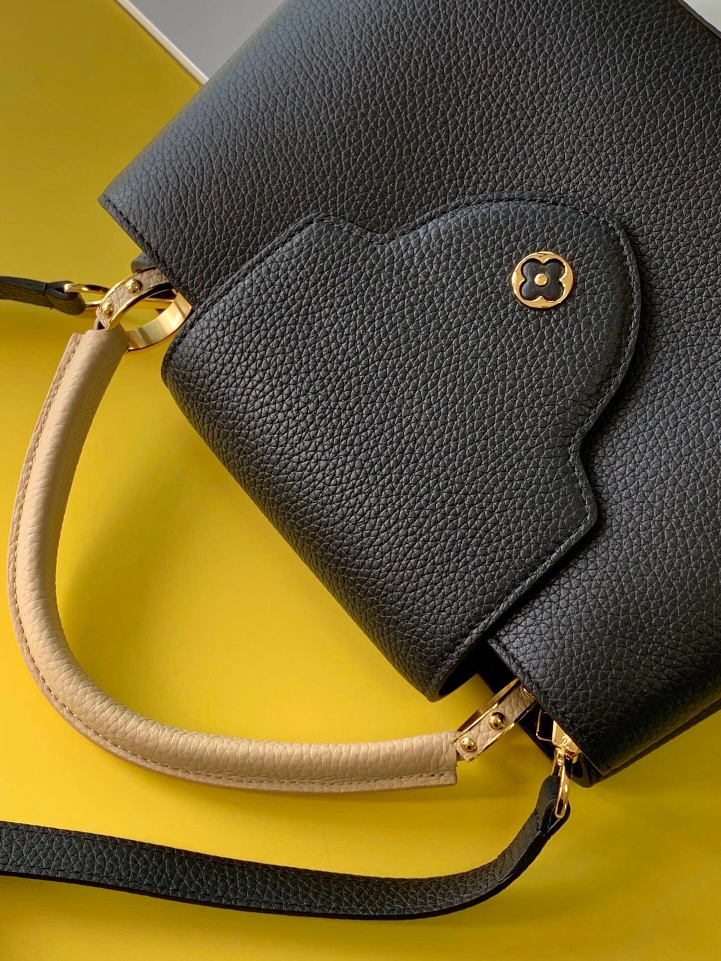 Affordable L*ouis V*uitton Bag Top Quality 31.5*20*11cm 8369