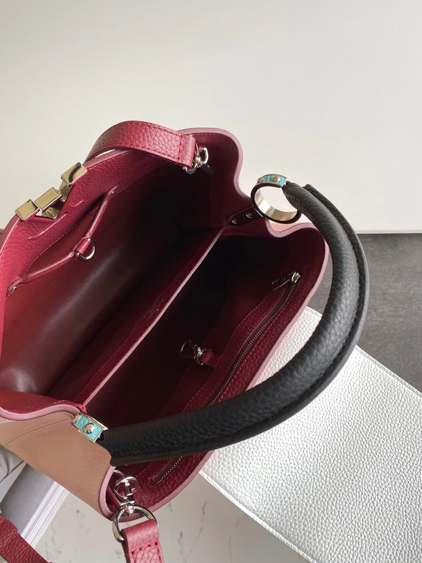 Elegant L*ouis V*uitton Bag Top Quality 31.5*20*11cm 8370