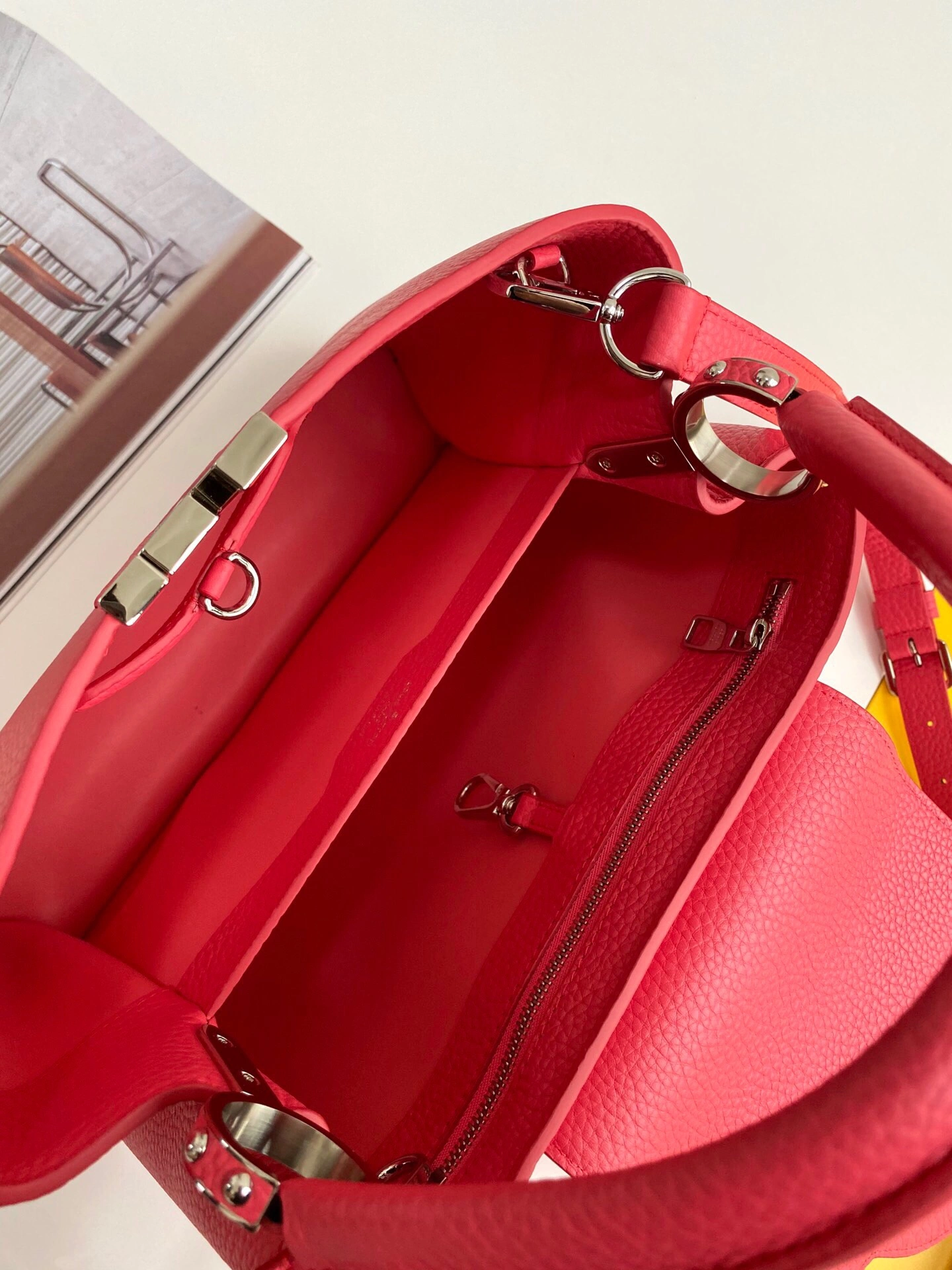 L*ouis V*uitton Bag Top Quality 31.5*20*11cm HighPerformance 8381