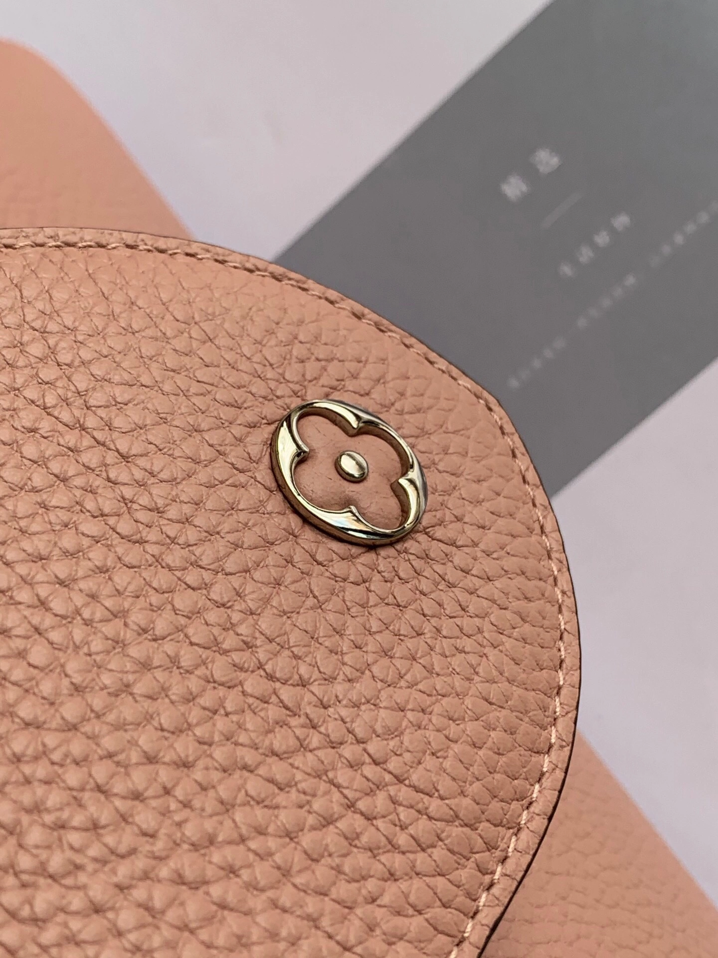 L*ouis V*uitton Bag Top Quality 31.5*20*11cm WellDesigned 8384