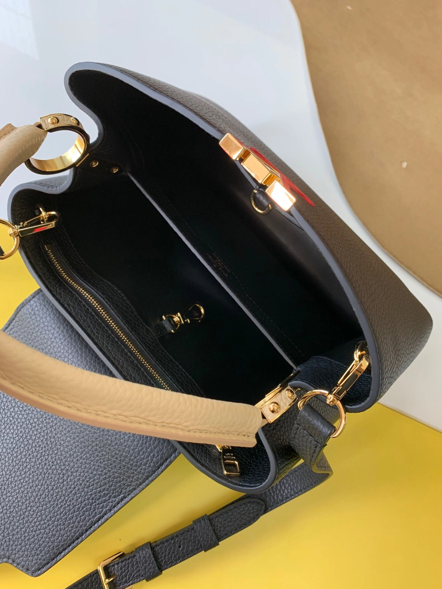 Affordable L*ouis V*uitton Bag Top Quality 31.5*20*11cm 8369
