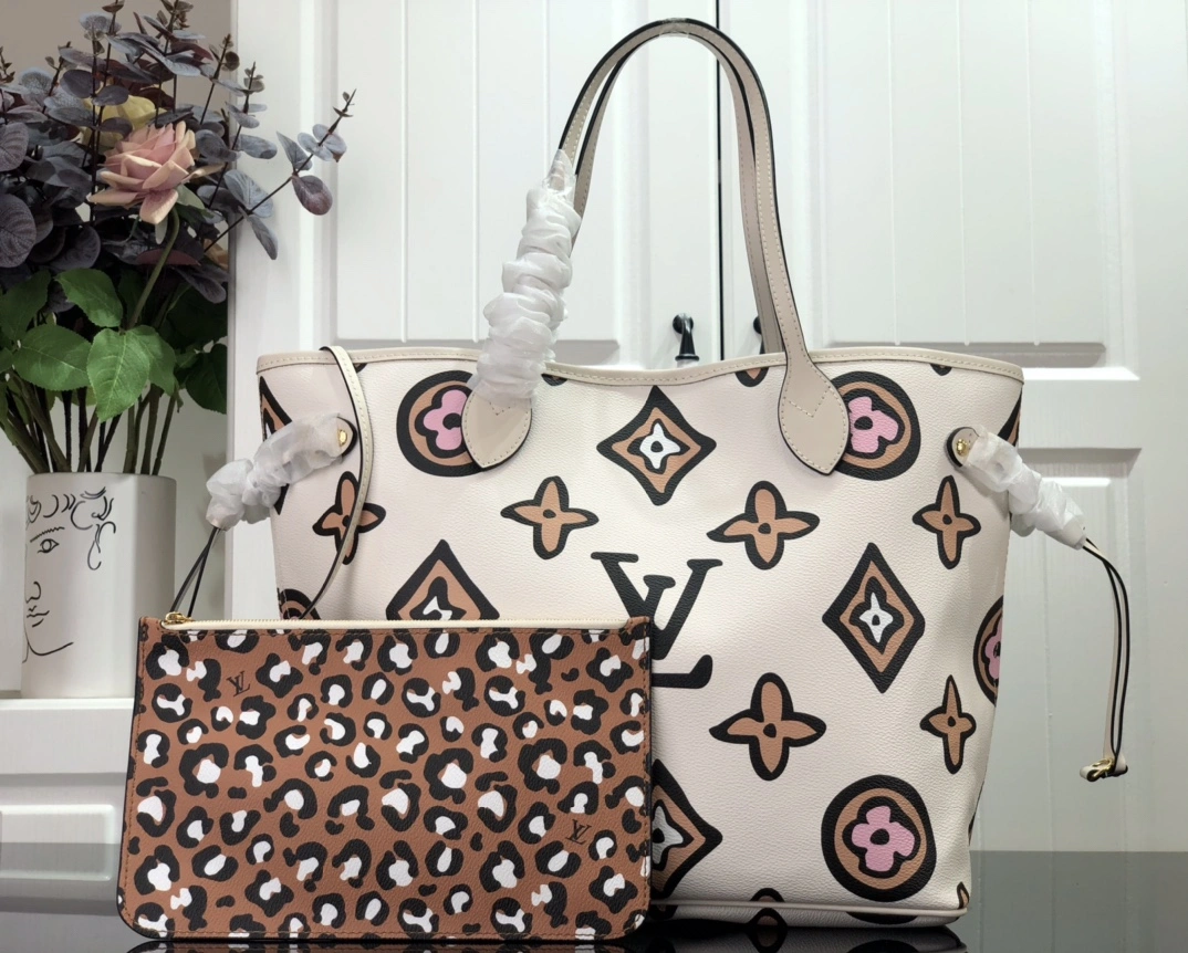 FreshLook L*ouis V*uitton Bag Top Quality 31*28*14cm 8358