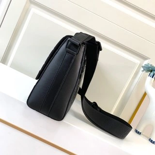 Comfortable L*ouis V*uitton Bag Top Quality 32*21*11cm 8766