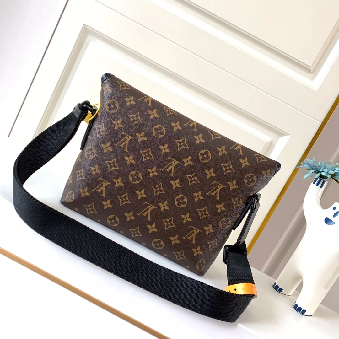 L*ouis V*uitton Bag Top Quality 32*22*8cm Supportive 8726