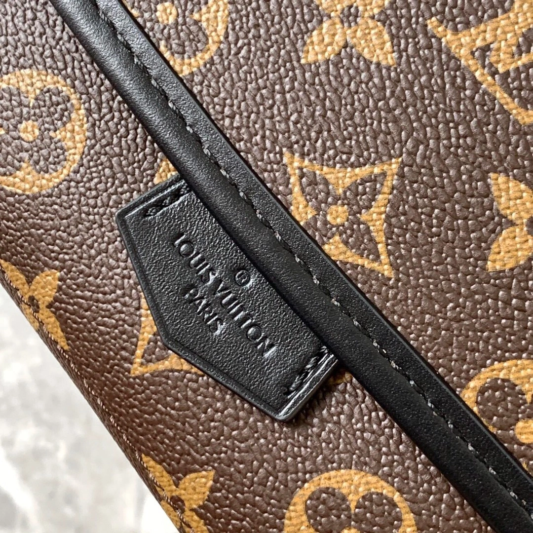 L*ouis V*uitton Bag Top Quality 32*22*8cm Supportive 8726