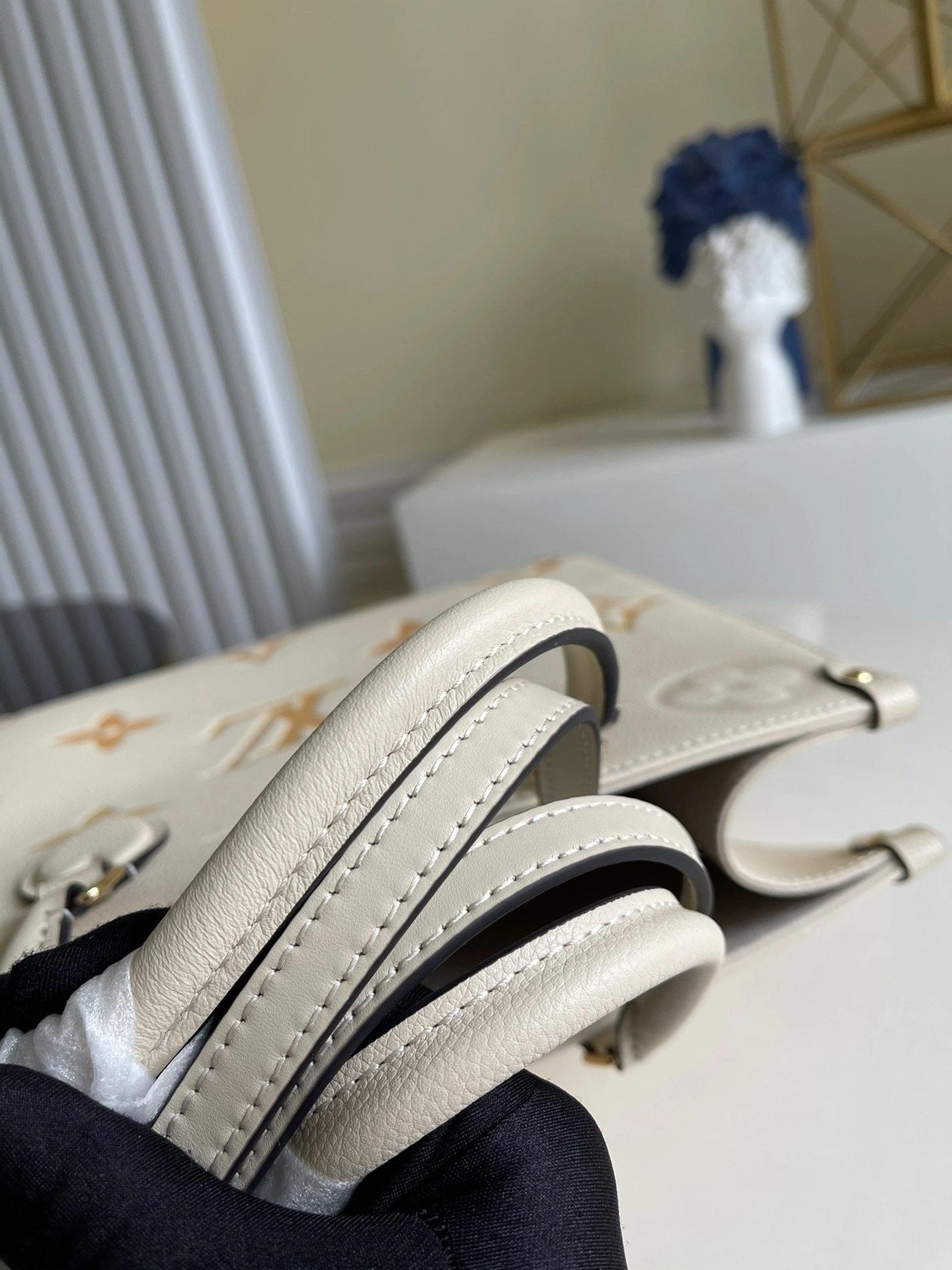 Refined L*ouis V*uitton Bag Top Quality 35*27*14cm 8627