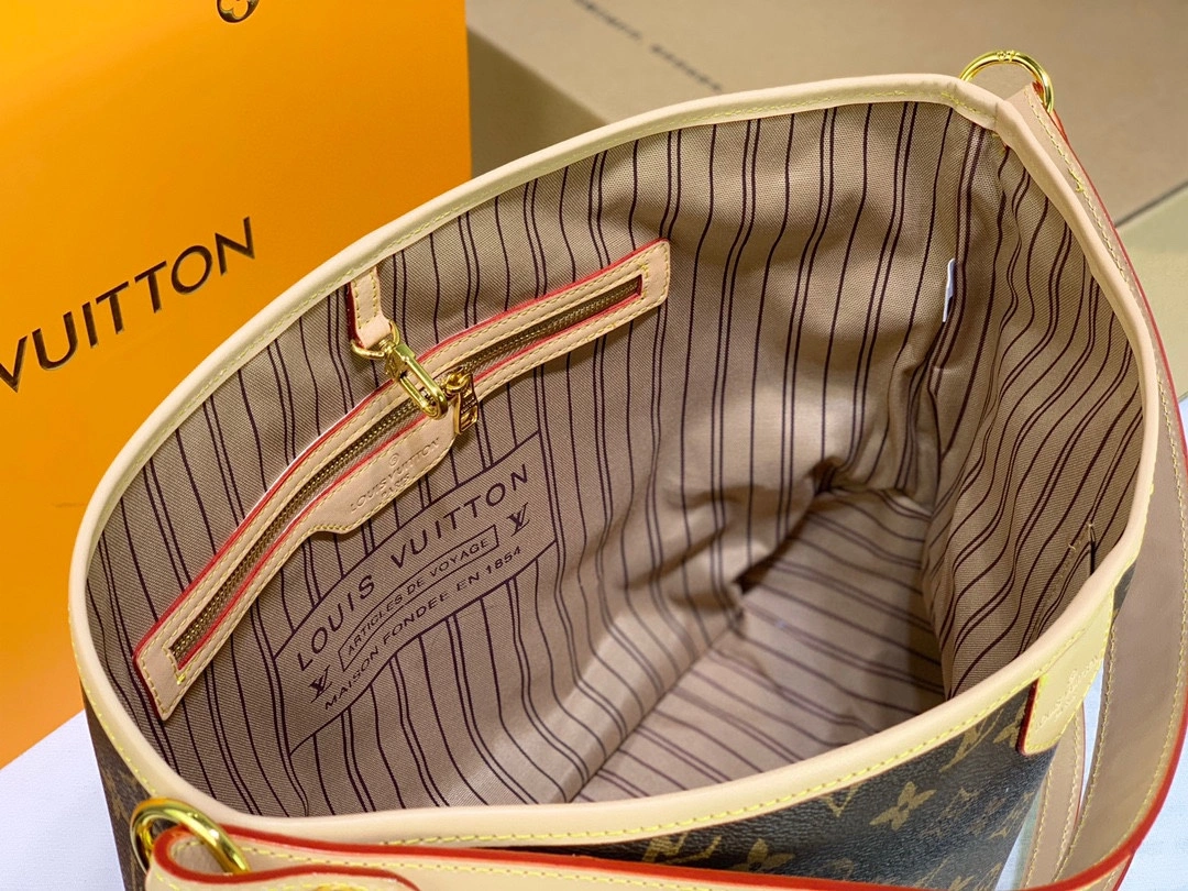 L*ouis V*uitton Bag Top Quality 38*30cm Versatile 8355