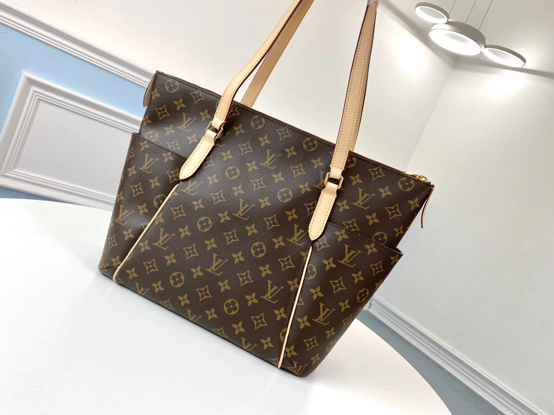 L*ouis V*uitton Bag Top Quality 43*30*7cm Refined 8714