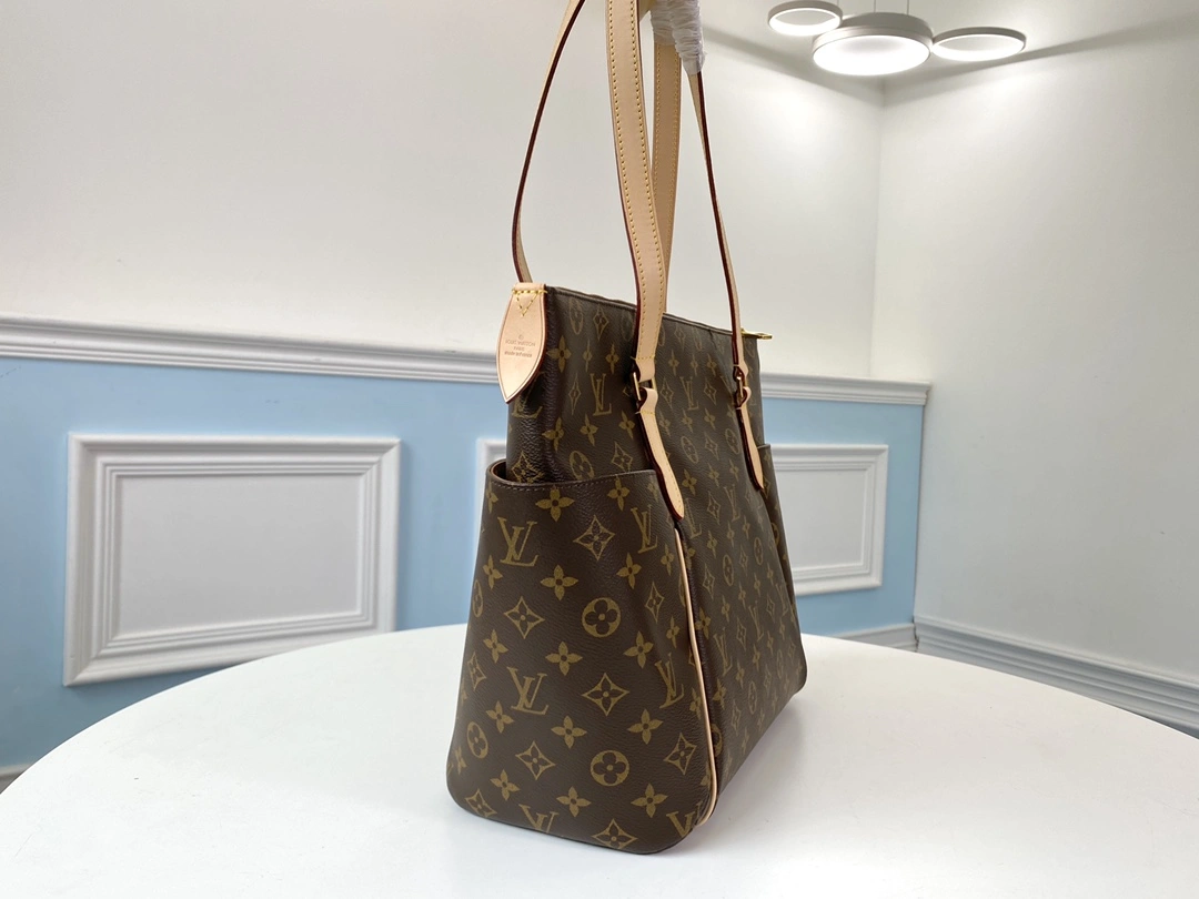 L*ouis V*uitton Bag Top Quality 43*30*7cm Refined 8714