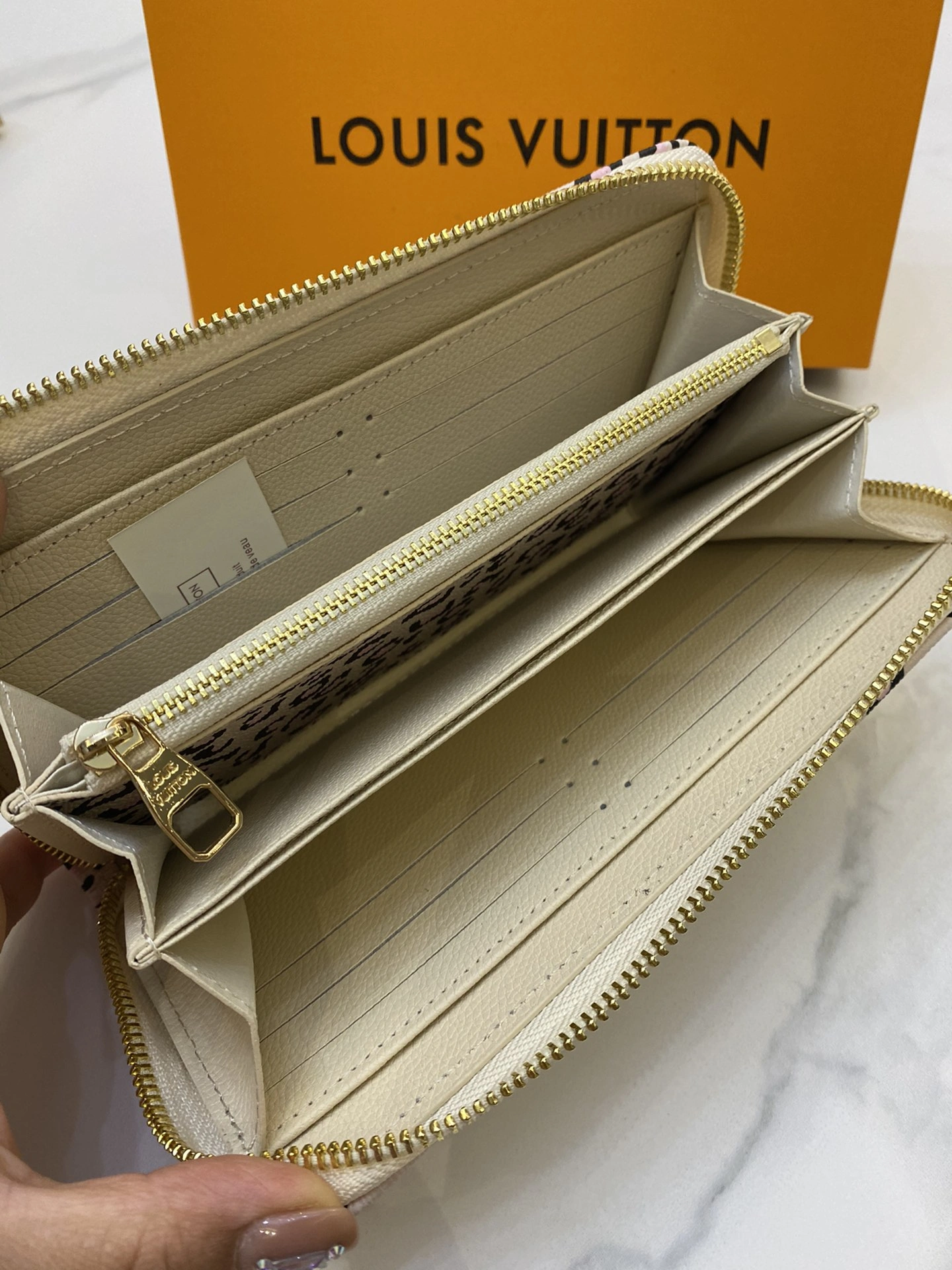 L*ouis V*uitton Bag Top Quality Seasonal 8438
