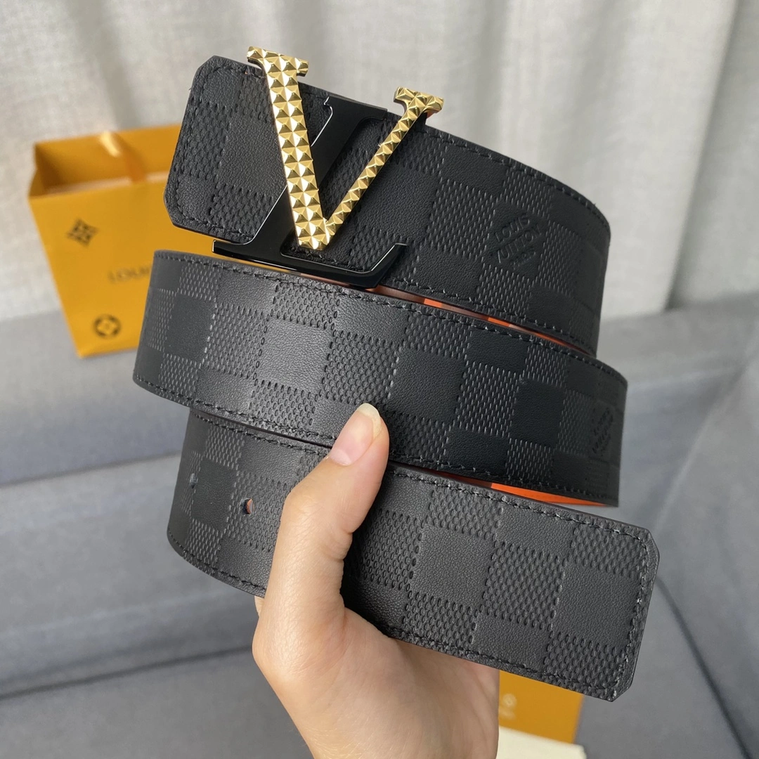 L*ouis V*uitton Belts Top Version 4.0cm Compact 15414