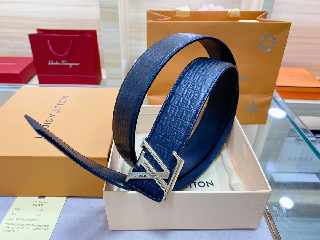 L*ouis V*uitton Belts Top Version WeatherProof 15456