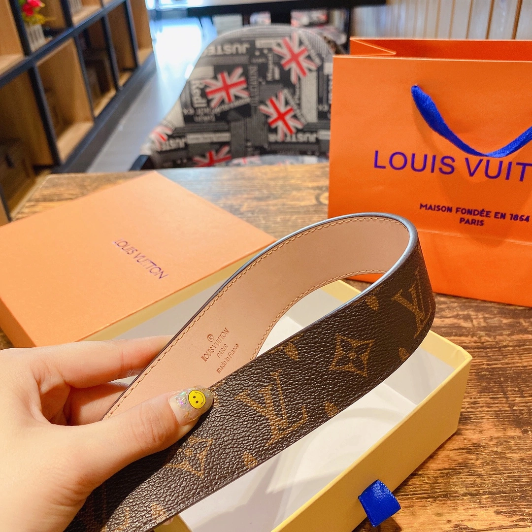 L*ouis V*uitton Belts Top Version Sustainable 15453
