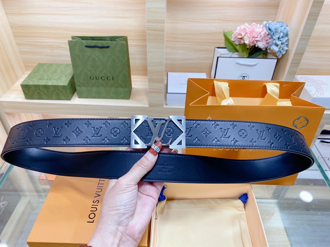 L*ouis V*uitton Belts Top Version AllSeason 15450