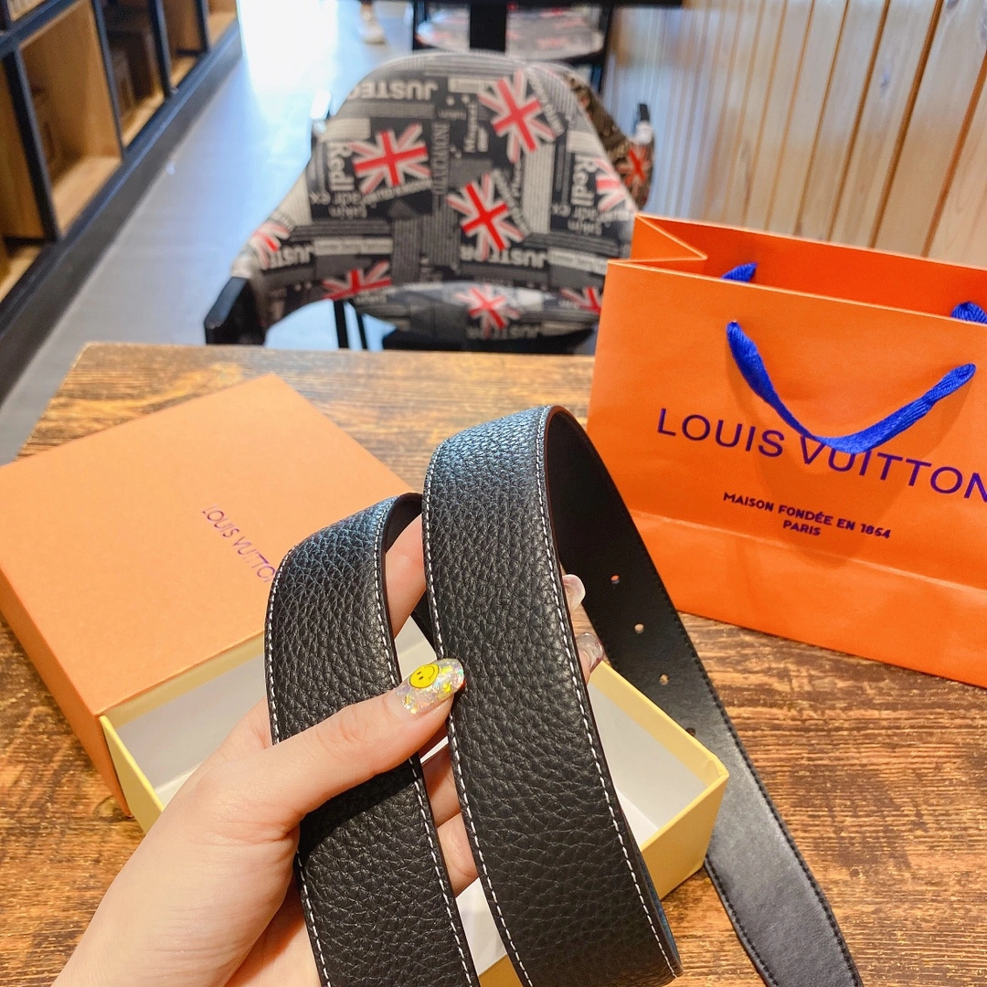 L*ouis V*uitton Belts Top Version Lightweight 15455