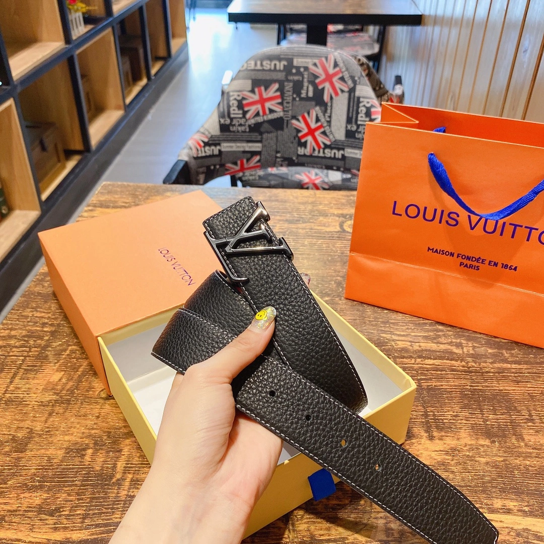L*ouis V*uitton Belts Top Version Lightweight 15455
