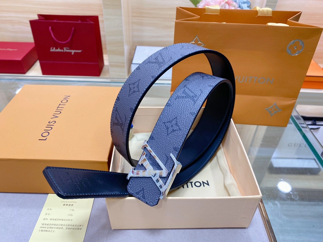 EyeCatching L*ouis V*uitton Belts Top Version 15457