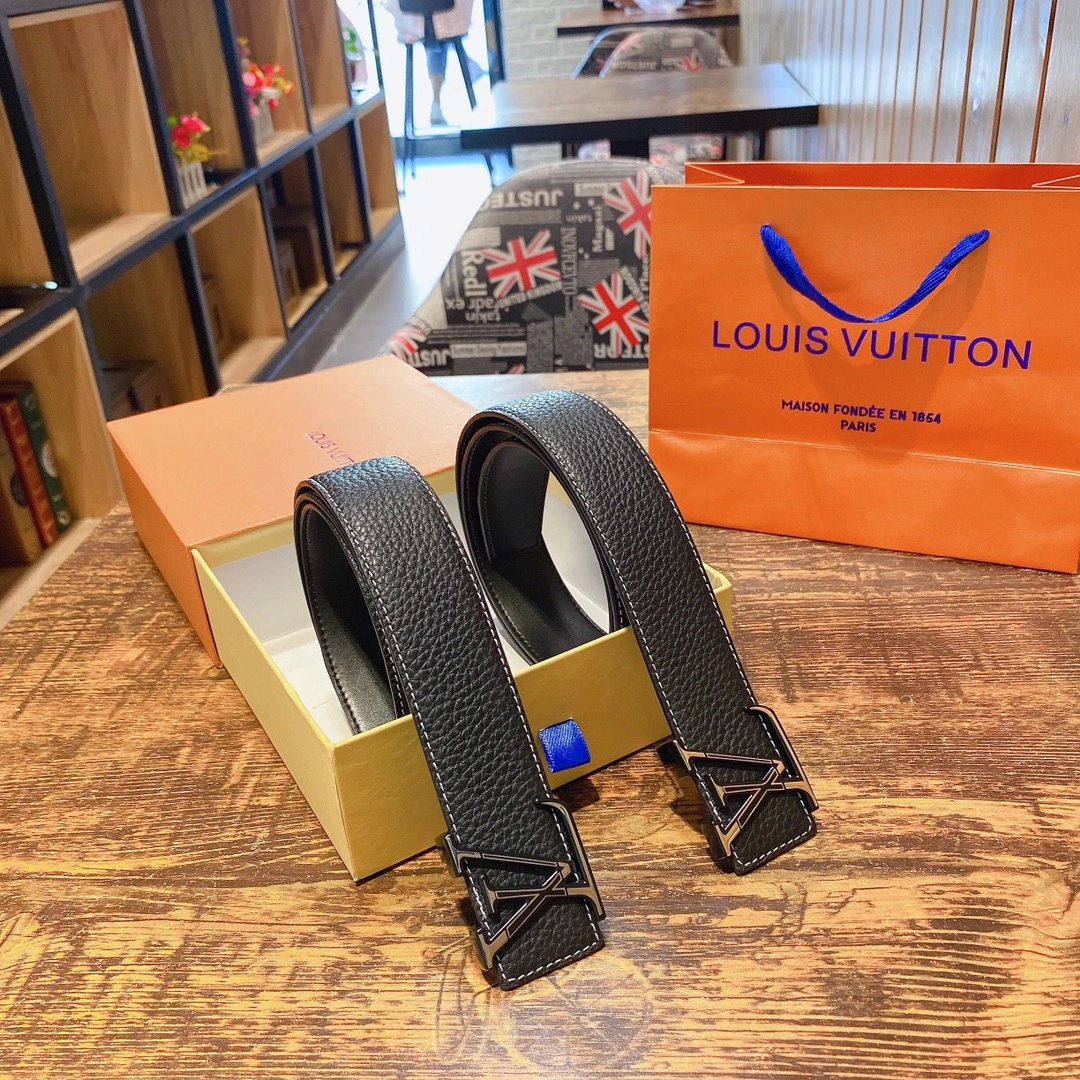 L*ouis V*uitton Belts Top Version Lightweight 15455