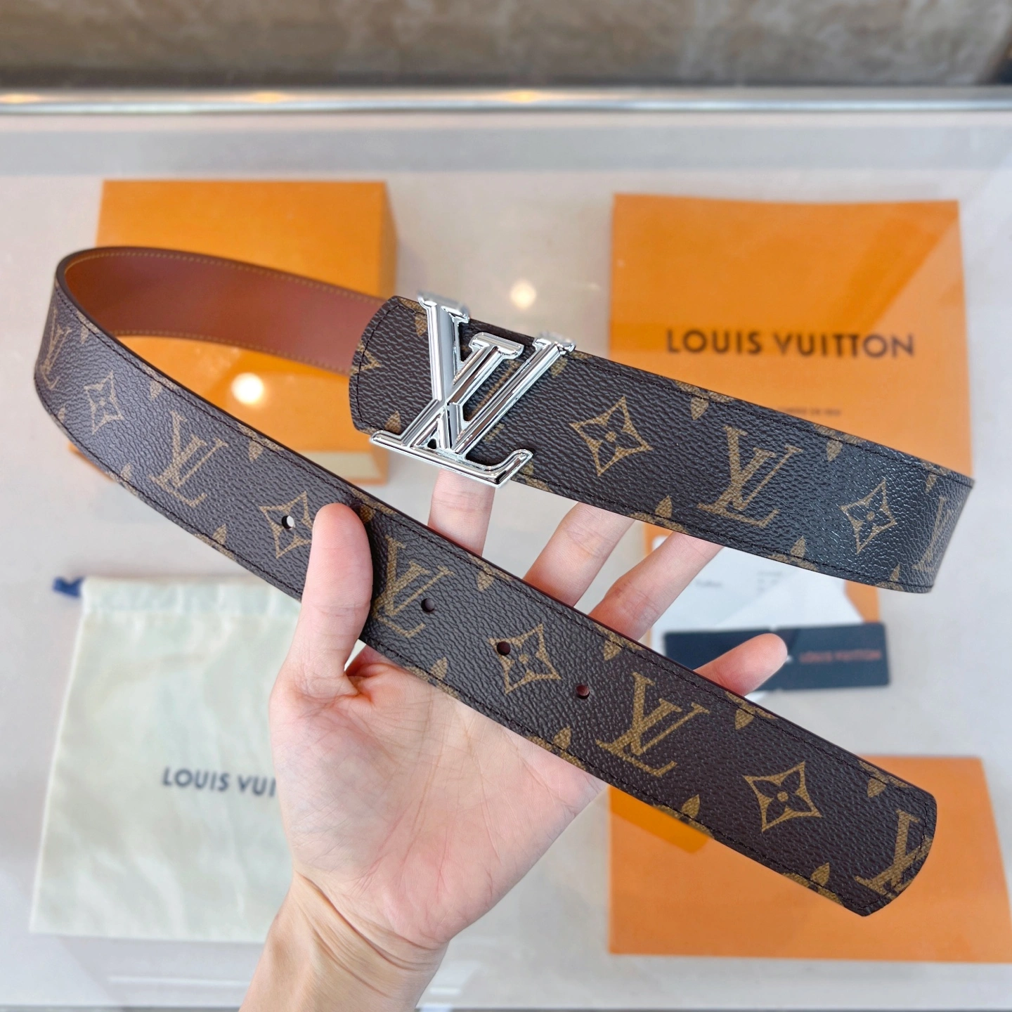 L*ouis V*uitton Belts XX 20250403- Chic 15212
