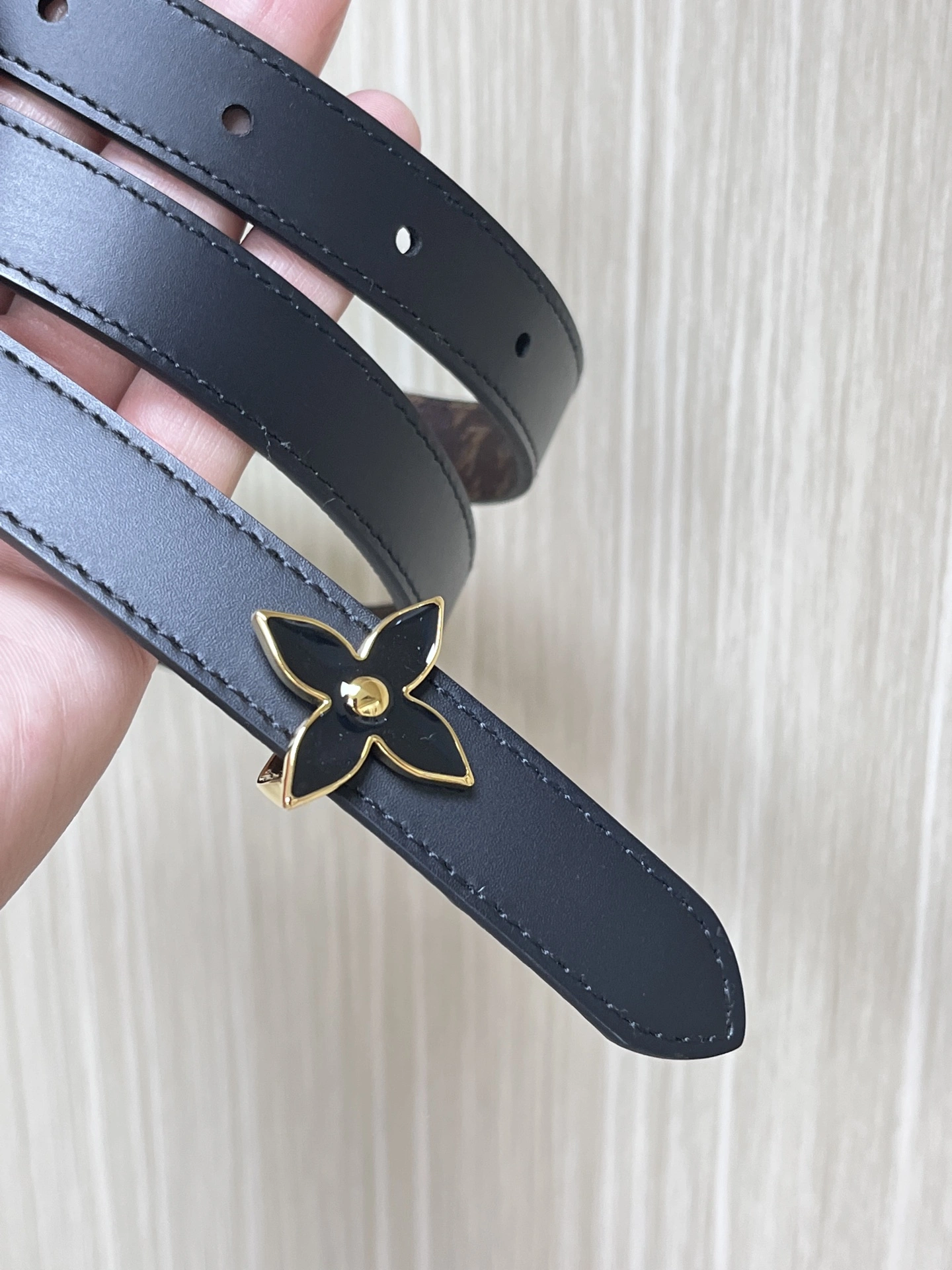 Sleek L*ouis V*uitton Belts XX 20250403- 15194