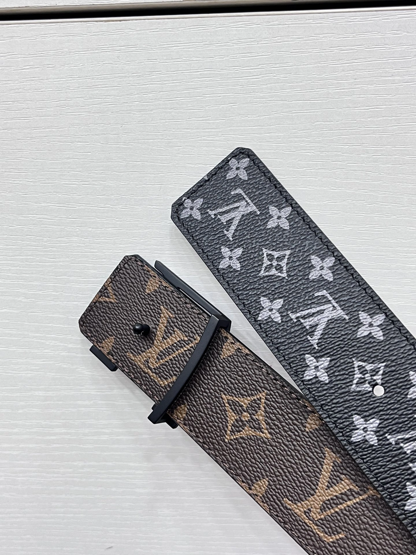 Lightweight L*ouis V*uitton Belts XX 20250406- 15182