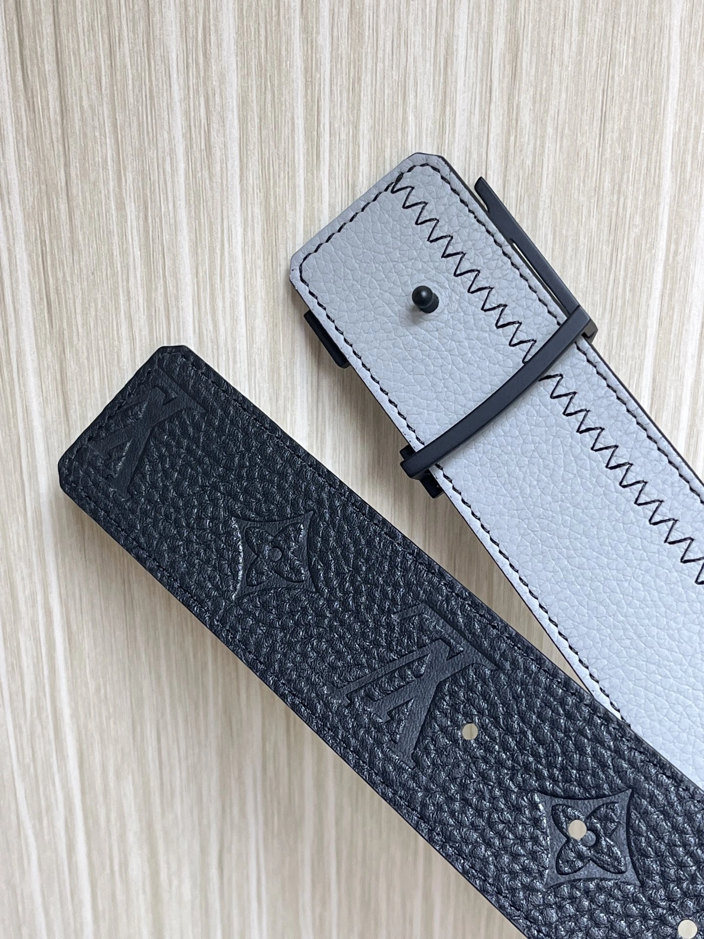 L*ouis V*uitton Belts XX 20250406- OdorResistant 15177
