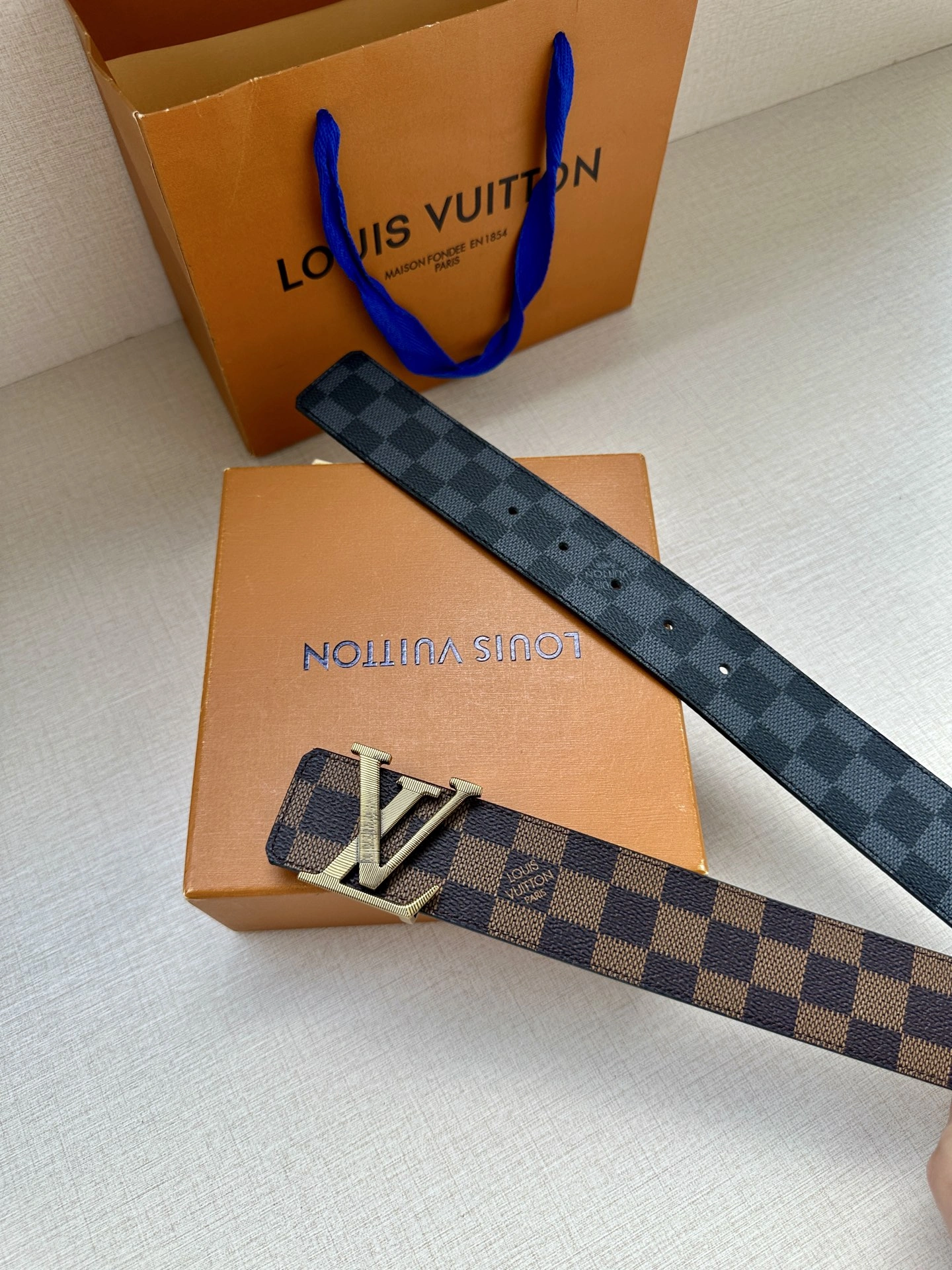 L*ouis V*uitton Belts XX 20250407- Sleek 15167