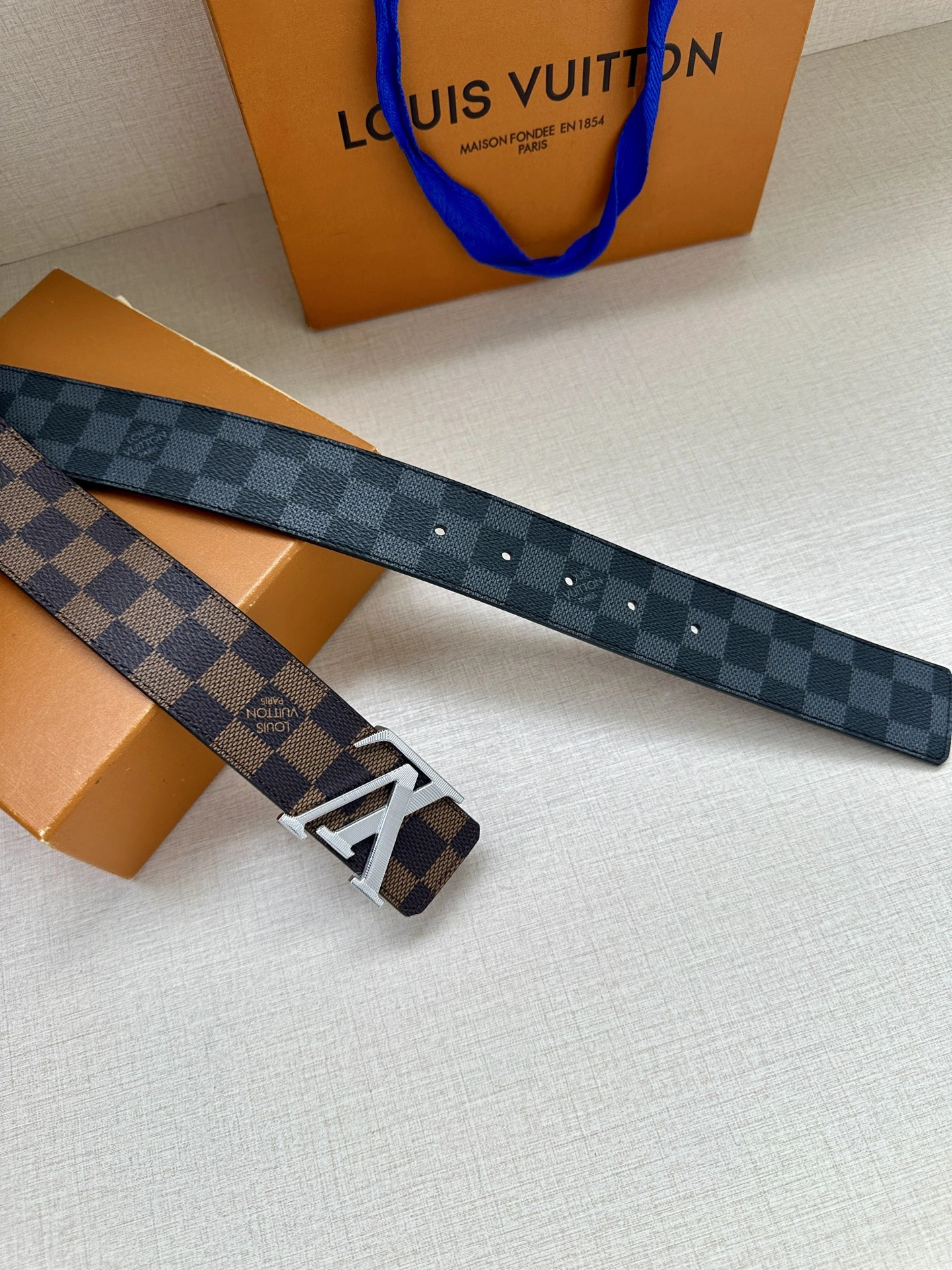 L*ouis V*uitton Belts XX 20250407- Sleek 15167